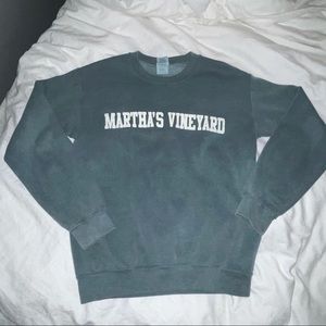green martha’s vineyard crewneck